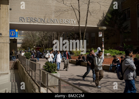 Schulgelände der Ryerson University of Toronto in Toronto, Ontario, Kanada Stockfoto