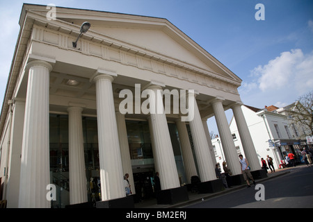 Die ehemaligen Getreidebörse entstand im Jahre 1833 zu einem klassischen Design, Chichester, West Sussex, England. Stockfoto