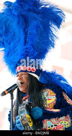 Fasching Indianer im Frack Stockfoto