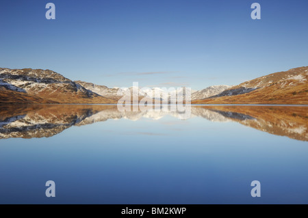 Sonnenaufgang am Loch Arklet, Schottland Stockfoto