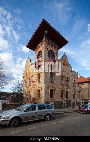 Villa Helenaka, Jugendstil-Villa am Ulice Na Vaclavce, 30, Stadtteil Smíchov, Prag, Tschechische Republik Stockfoto