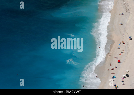 [Myrtos Strand] und blaues Meer, Kefalonia, Griechenland, Luftbild Stockfoto