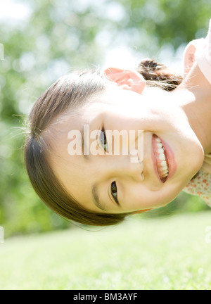 Ein Mädchen mit fleischlichen Grün Stockfoto