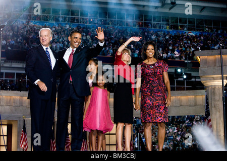 Barack Obama mit Joe Biden und Familie Stockfoto
