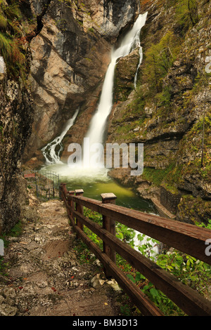 Die majestätischen Slap Savica am westlichen Ende von Bohinj-See in der Nähe von Ribcev Laz, Gorenjska, Slowenien Stockfoto