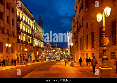 Alcala Straße und Puerta del Sol, Madrid, Spanien Stockfoto