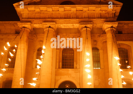 Clarendon Gebäude in der Nacht, Luminox Feuerfestival, Oxford, UK Stockfoto