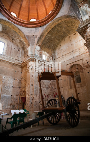 Innenausbau von El Monumento unvollendete Kirche, Stadt Castaño del Robledo, Provinz Huelva, Andalusien, Spanien Stockfoto