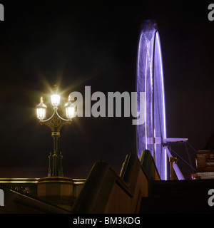 London Eye-Spinnen in der Nacht Stockfoto