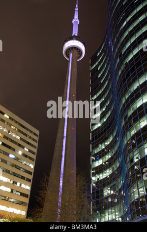 NIght-Time-Ansicht der CN Tower in Toronto, Ontario, Kanada Stockfoto