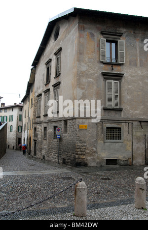 Die Piazza di Santa Maria Maggiore, Bergamo Alta, Lombardei, Italien. Stockfoto