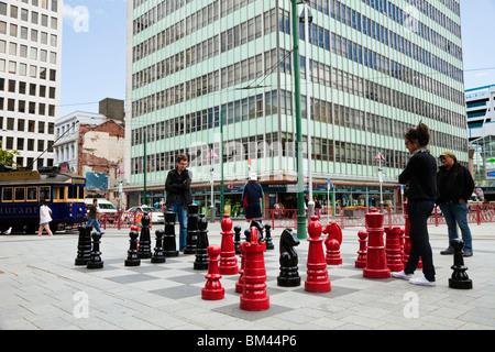 Riesen-Schach in Domplatz zu spielen. Christchurch, Canterbury, Südinsel, Neuseeland Stockfoto