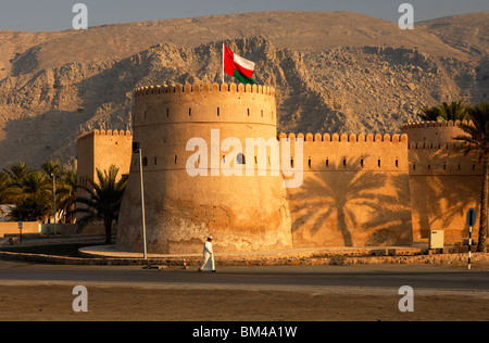 Mittelalterliche Festung von Khasab, Khasab, Halbinsel Musandam, Sultanat von Oman Stockfoto