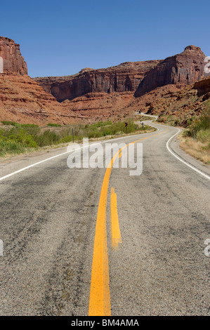 Scenic Highway in der Nähe von Moab, Utah, USA Stockfoto