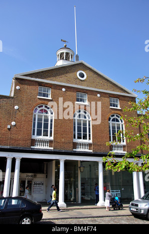 Markt, Haus, High Street, Uxbridge, London Borough of Hillingdon, Greater London, England, United Kingdom Stockfoto