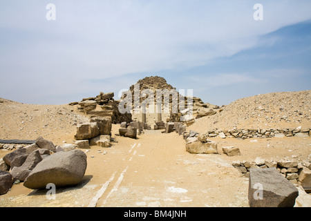 Pyramide von Pharao Sahuré mit Totentempel, Abusir, Ägypten Stockfoto