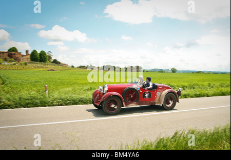 1930 FIAT 514 in der Toskana bei der Mille Miglia 2010 Stockfoto