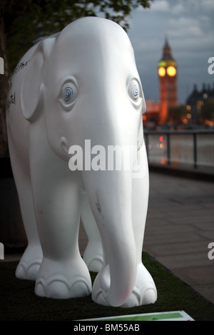 Elephant Parade South Bank, London, UK Stockfoto