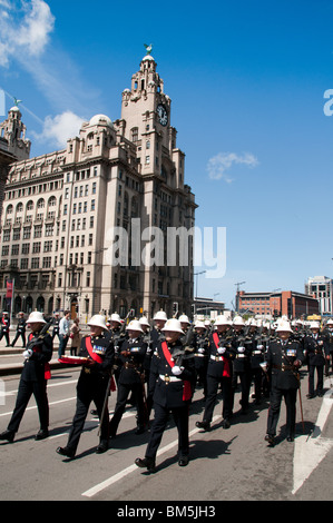 Royal Marine Commandos paradieren durch Liverpool Stockfoto