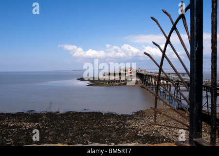 Der heruntergekommen und unsicher Birnbeck Pier in Weston-super-Mare, Somerset UK Stockfoto