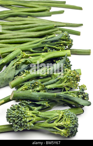 feine Bohnen Tenderstem Brokkoli grüne Gemüse Stockfoto