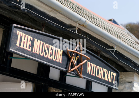 Außenfassade des Museums der Hexerei im Dorf Boscastle, Cornwall, England, Großbritannien Stockfoto