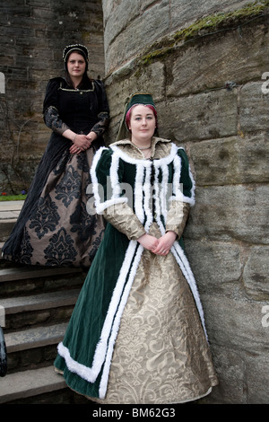 Die Dame 16. Jahrhundert kostümierte Frau am Stirling Castle, Scotland, UK Stockfoto