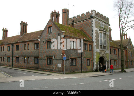 St John Winchester Almosen Armenhäuser, Winchester High Street, Hampshire, UK Stockfoto