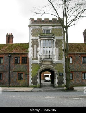 St John Winchester Almosen Armenhäuser, Winchester High Street, Hampshire, UK Stockfoto