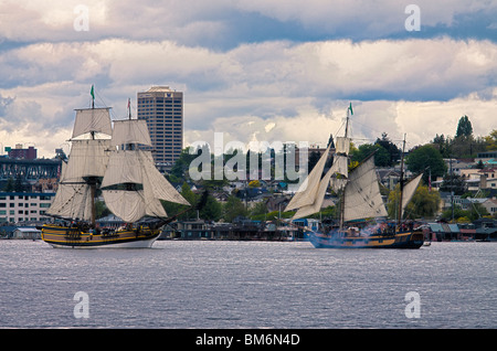 Lady Washington und Hawaiian Chieftan Großsegler, Lake Union, Seattle, Washington Stockfoto