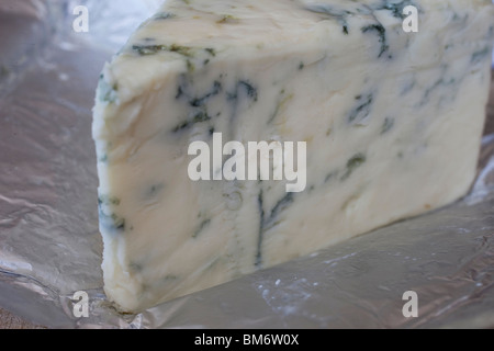 Britische Blauschimmelkäse (Stilton Stockfoto