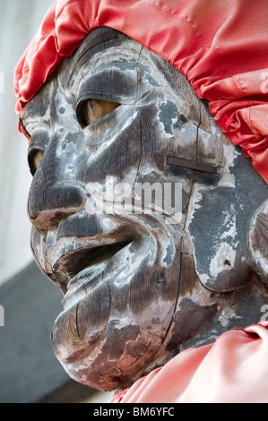 Statue der Binzuru Sonja, der große Buddha Halle, Daibutsuden, Todai-Ji, Nara, Japan Stockfoto