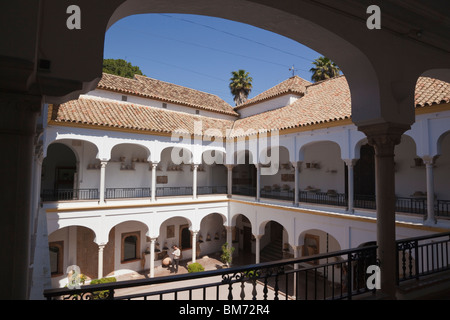 Cordoba, Provinz Córdoba, Spanien.  Archäologische und ethnologische Museum. Stockfoto