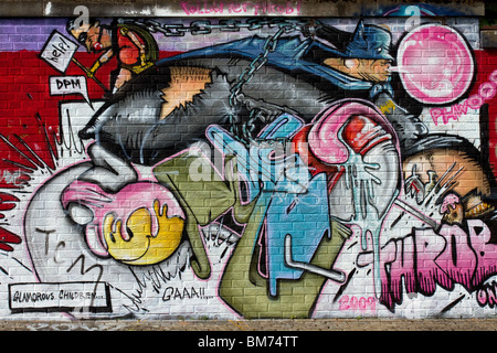 DPM [Hall Of Fame]  Legal Graffiti Mauer um Netz Straße, Dundee, Dundee City, Großbritannien Stockfoto