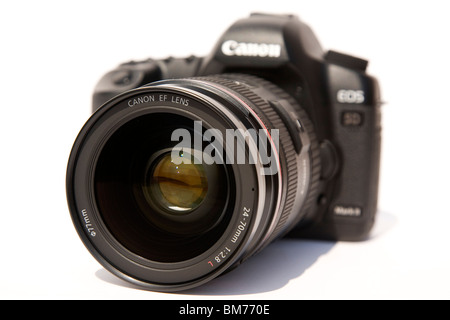 Eine Canon 5D Mark II Digitalkamera mit einem 24-70 L Serie f2, 8 Objektiv. Stockfoto