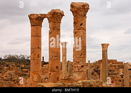 Libyen : Überreste des Flavius-Tuilus-Brunnens und der Statue Stockfoto