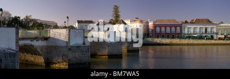 Portugal, Algarve, die "mittelalterliche Brücke Roman" über den Fluss Gilao Stockfoto