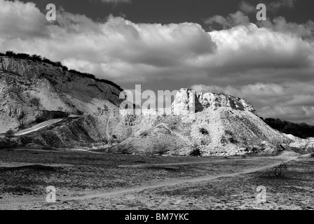 Verlassene Kalksteinbruch in Bedfordshire Stockfoto