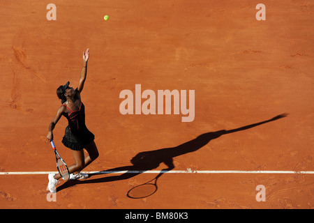 Venus Williams (USA) im Wettbewerb bei den French Open 2010 Stockfoto