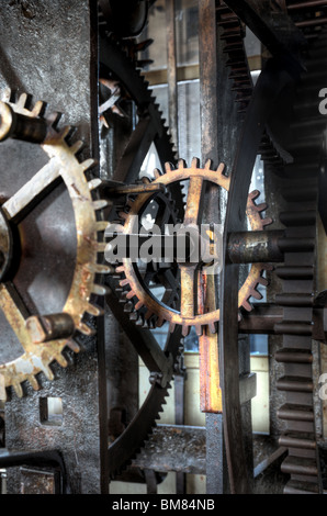 Mittelalterliche astronomische Uhr in St. Vitus Kathedrale, Prag, Prager Burg - Interieur - Details Stockfoto