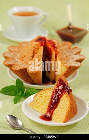 Riesige Biskuit. Rezept zur Verfügung. Stockfoto