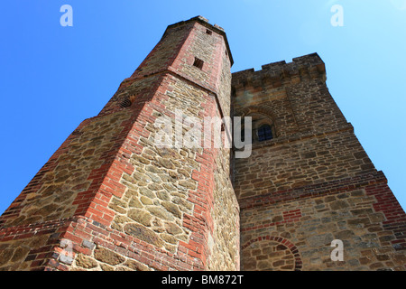 Leith Hill Tower (von PRW), höchster Punkt in Süd-Ost-England bei 294 Metern (965), North Downs in der Nähe von Dorking, Surrey. Stockfoto