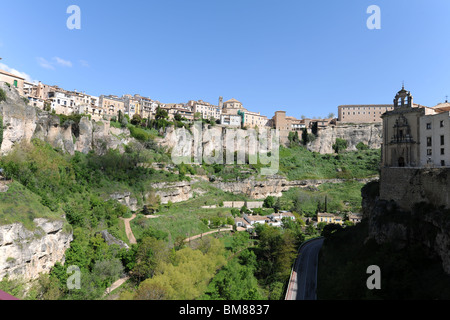 Huecar River Gorge, alte Stadt Skyline & Parador, Cuenca, Kastilien-La Mancha, Spanien Stockfoto