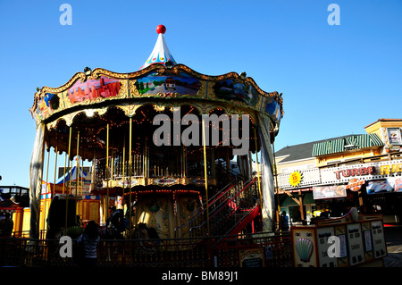 Karussell am Pier 39, Fisherman Wharf. San Francisco, Kalifornien, USA. Stockfoto