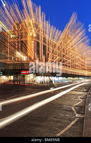 Harrods in der Nacht Stockfoto