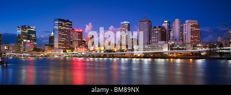 Brisbane Stadtpanorama bei Nacht Stockfoto