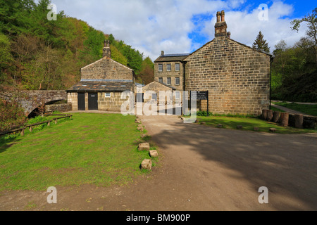 Gibson Mühle, Hardcastle Klippen, Hebden Dale in der Nähe von Hebden Bridge, West Yorkshire, England, UK. Stockfoto