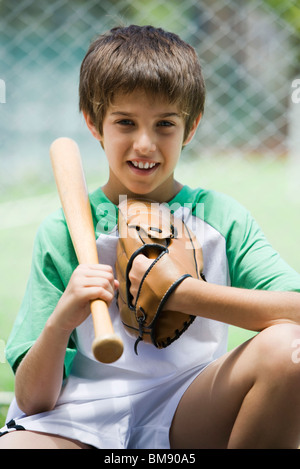 Junge Baseballspieler, portrait Stockfoto