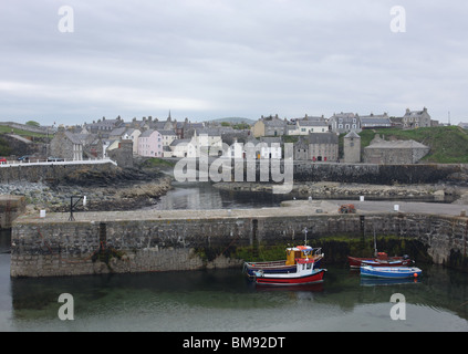 Fischerboote in portsoy Hafen Schottland Mai 2010 Stockfoto