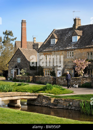 Die Cotswold Dorf von Lower Slaughter, Gloucestershire UK Stockfoto